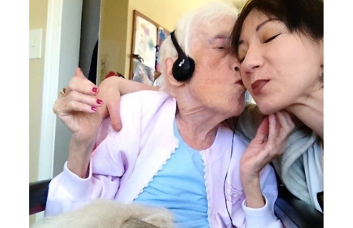 0 Ways to Engage Older Adults by Revisiting Memories